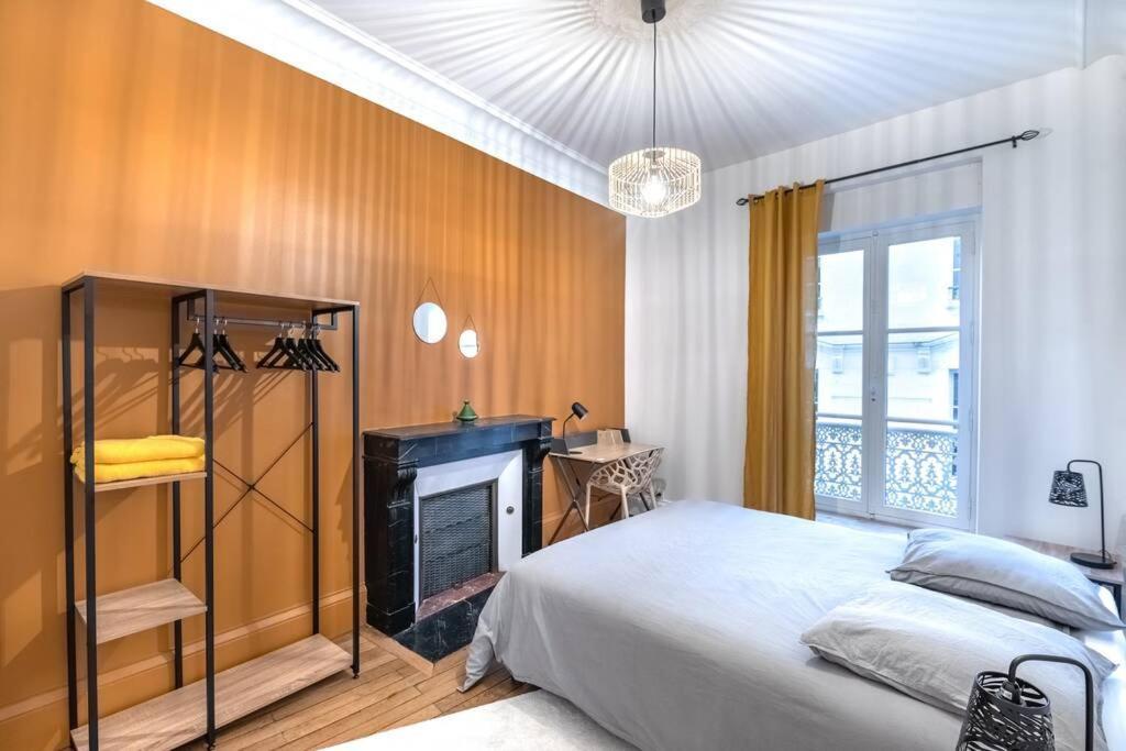 Bienvenu En Anjou Apartment อองเชร์ ภายนอก รูปภาพ